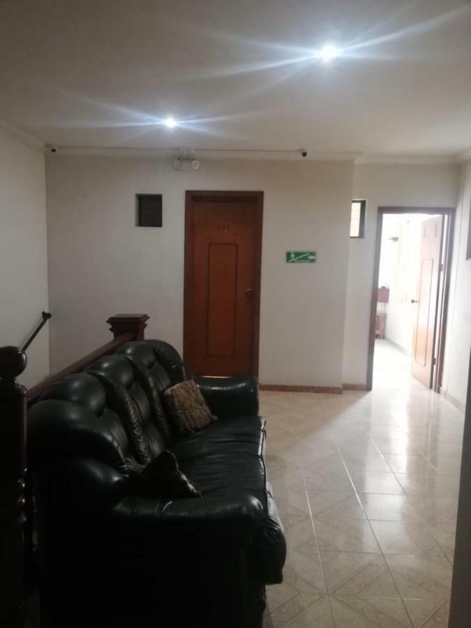 Hospedaje Wicirare Bogota Bagian luar foto